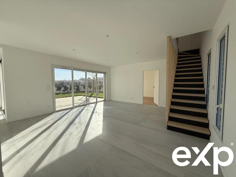 Maison - 153 m² - 6 pièces