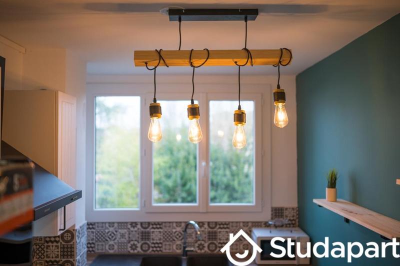 Chambre - 10 m² - 1 pièce