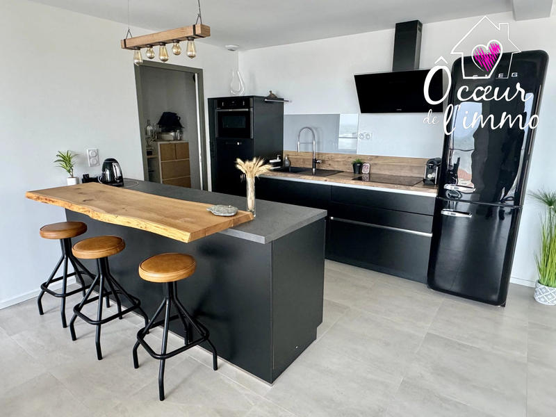 Appartement - 97 m² - 4 pièces