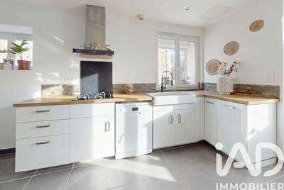 Maison de village - 100 m² - 4 pièces