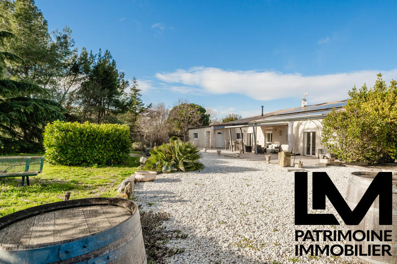 Villa - 335 m² - 7 pièces