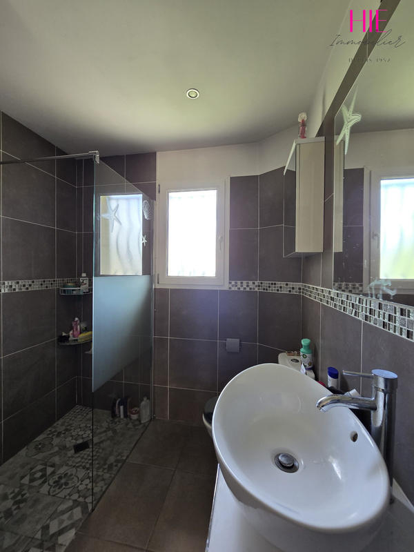 Maison - 84 m² - 5 pièces