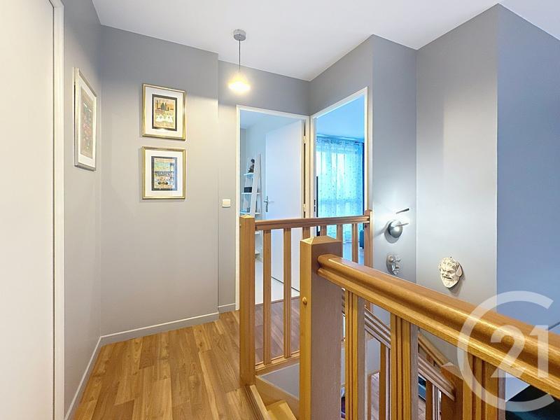 Appartement - 98 m² - 5 pièces