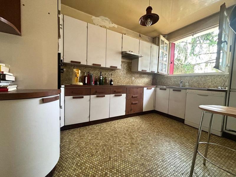 Maison - 141 m² - 8 pièces