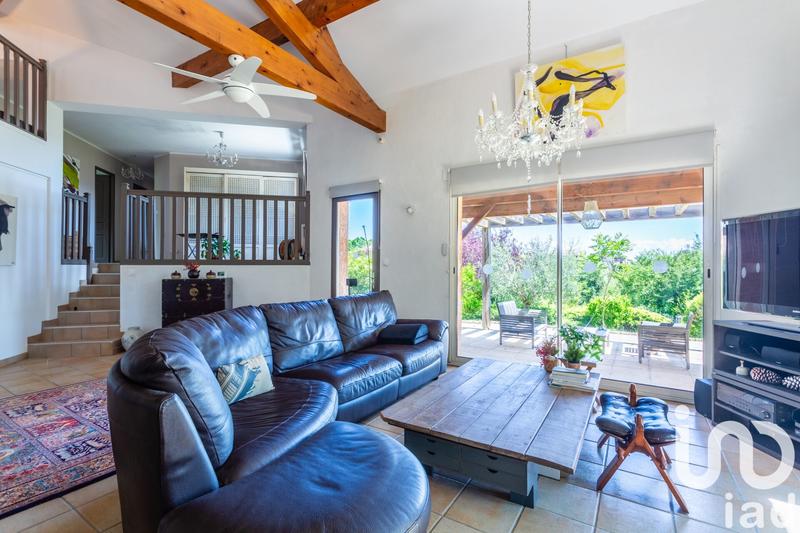 Maison - 255 m² - 7 pièces