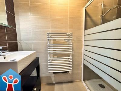 Maison - 87 m² - 3 pièces