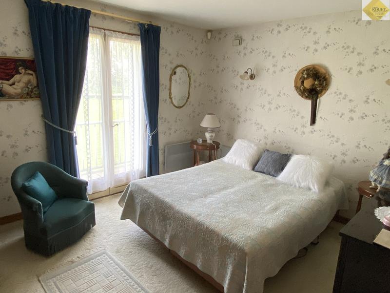 Maison - 259 m² - 8 pièces