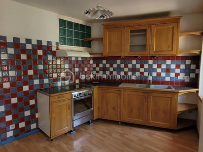 Maison - 304 m² - 11 pièces