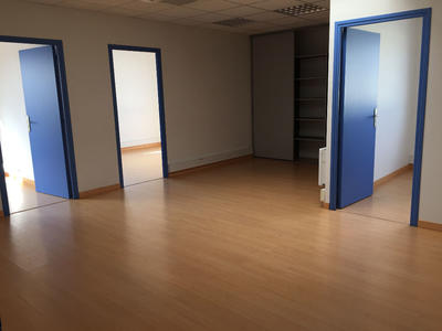 Bureau - 120 m² - 6 pièces