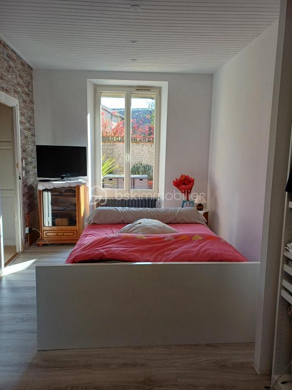 Maison - 180 m² - 7 pièces