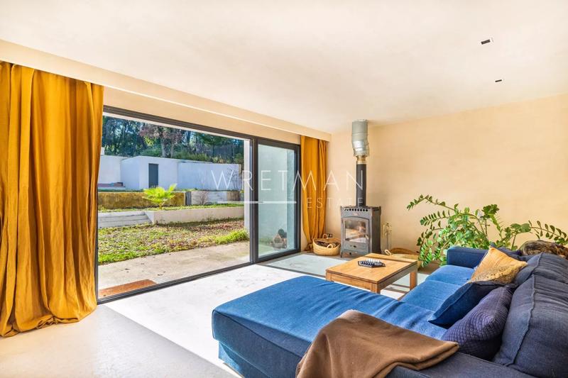 Maison - 222 m² - 6 pièces