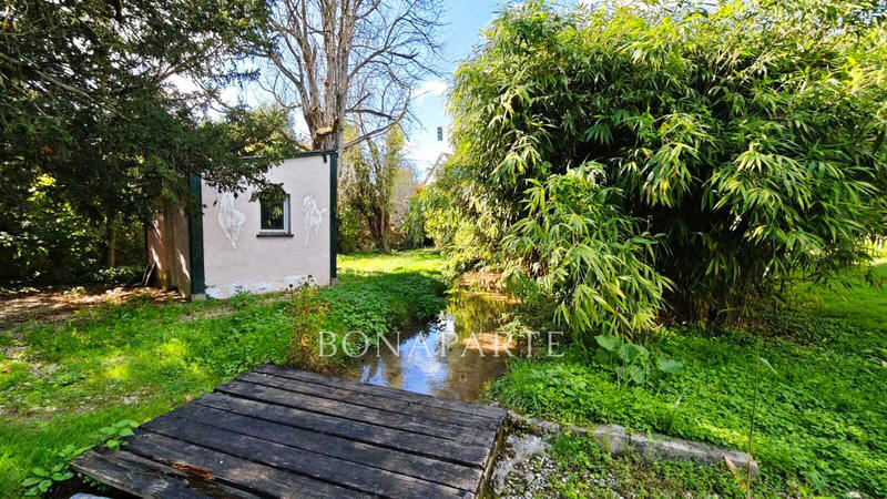 Maison - 246 m² - 8 pièces