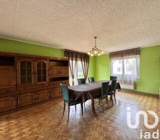 Maison - 180 m² - 8 pièces