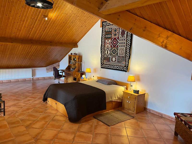 Maison - 370 m² - 7 pièces