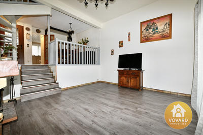 Maison - 93 m² - 5 pièces