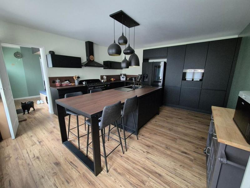 Maison - 122 m² - 3 pièces