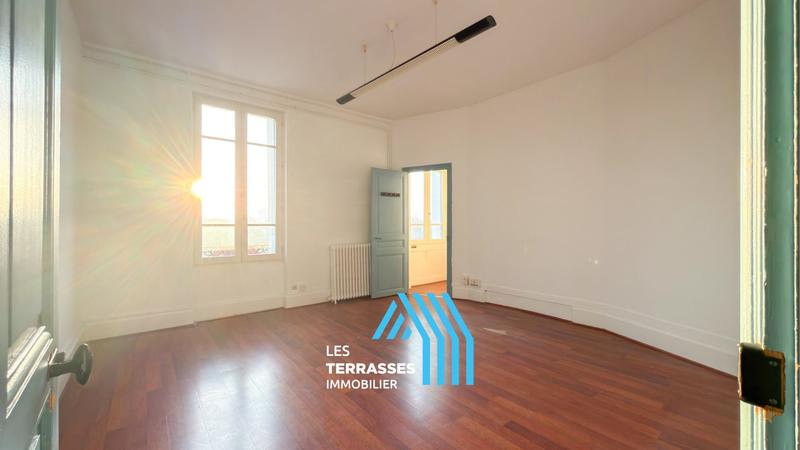 Appartement - 114 m² - 6 pièces