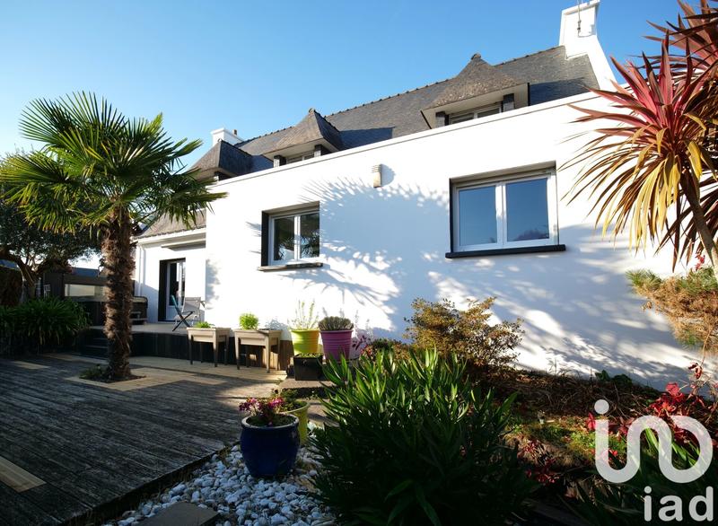 Maison - 198 m² - 7 pièces