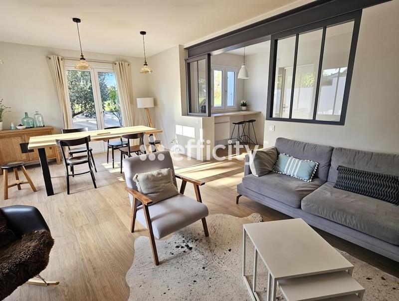 Maison - 95 m² - 4 pièces