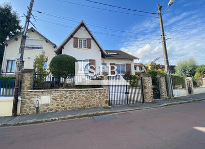 Maison - 149 m² - 7 pièces