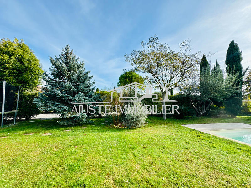 Maison - 160 m² - 5 pièces