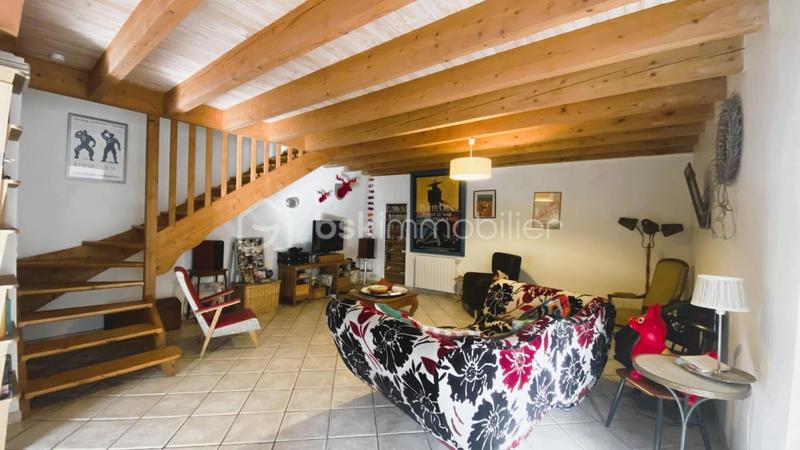 Maison - 200 m² - 6 pièces