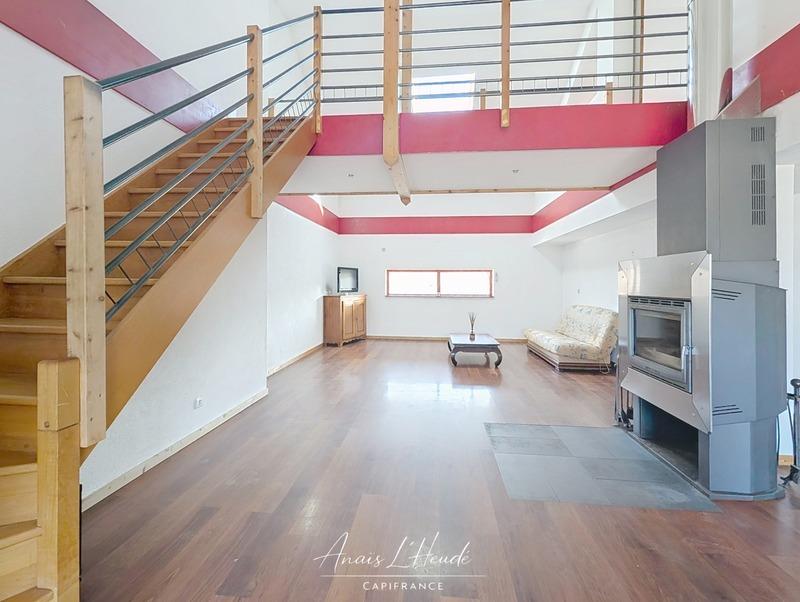 Appartement - 209 m² - 6 pièces