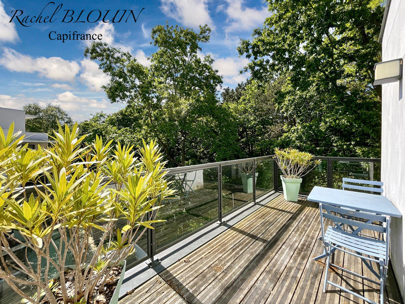 Appartement - 150 m² - 8 pièces