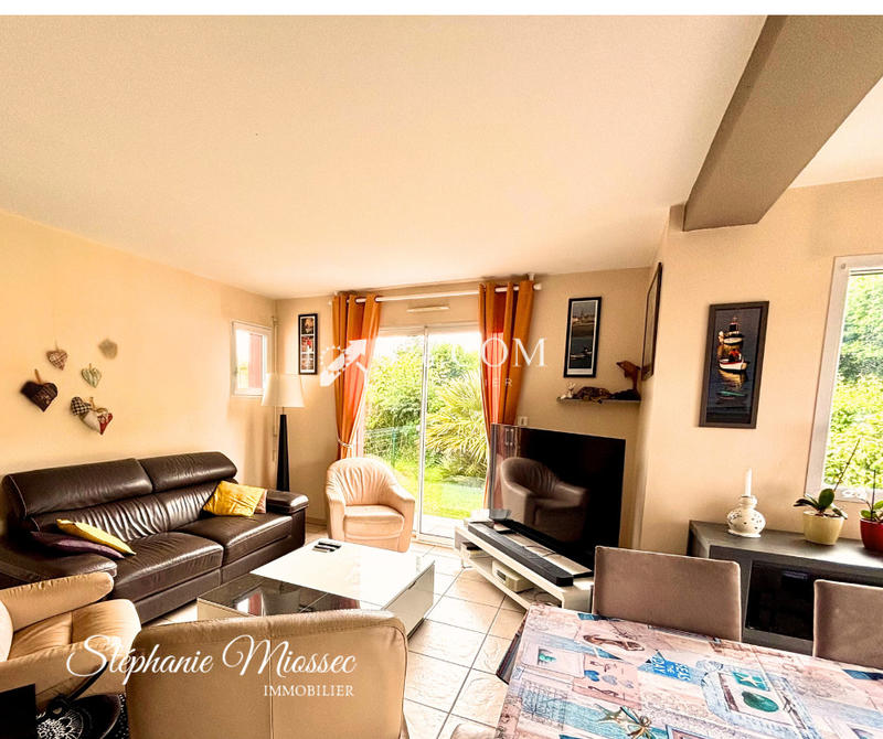 Maison traditionnelle - 132 m² - 6 pièces