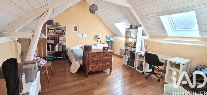 Maison - 104 m² - 4 pièces