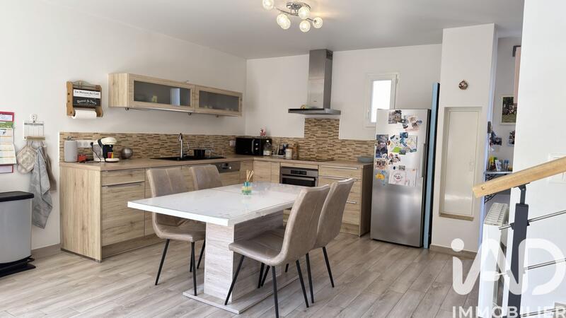 Maison - 105 m² - 6 pièces