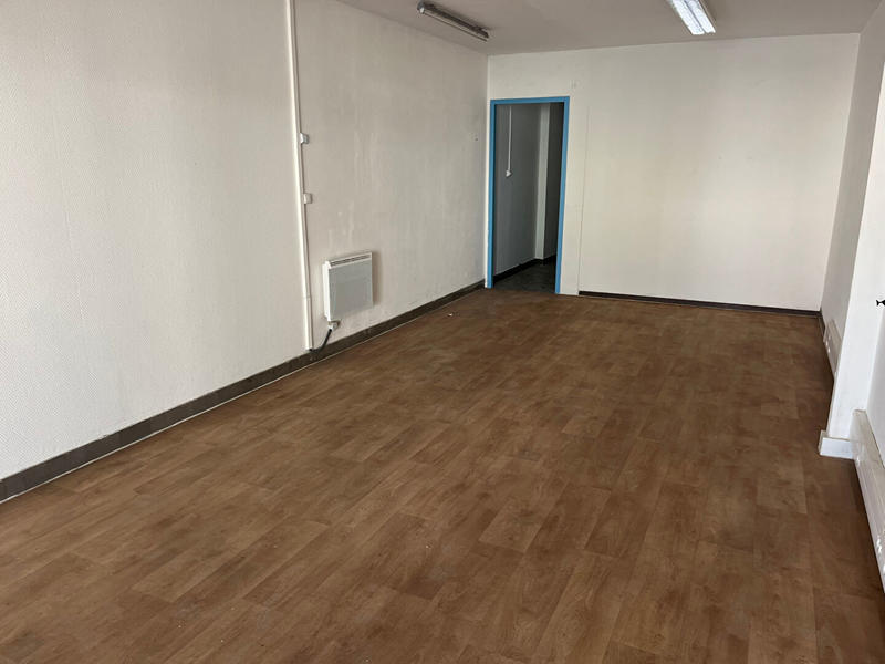 Local commercial - 42 m² - 1 pièce