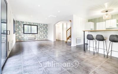 Maison - 110 m² - 5 pièces