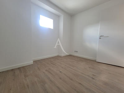 Maison - 101 m² - 7 pièces