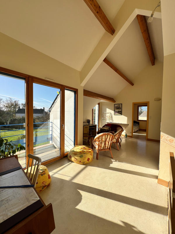 Maison - 160 m² - 8 pièces