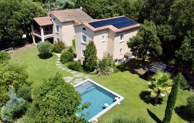 Villa - 187 m² - 5 pièces