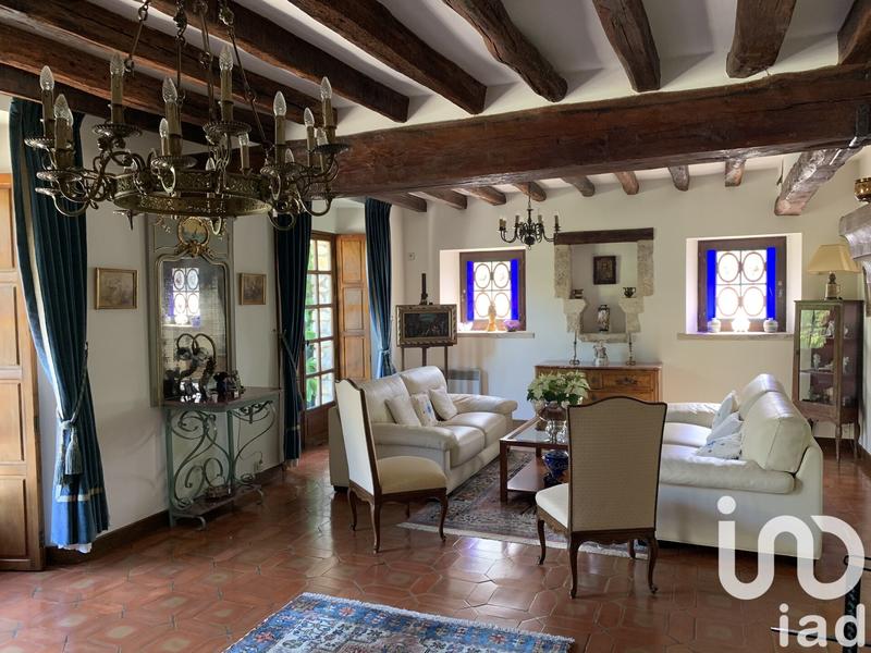 Maison - 260 m² - 10 pièces