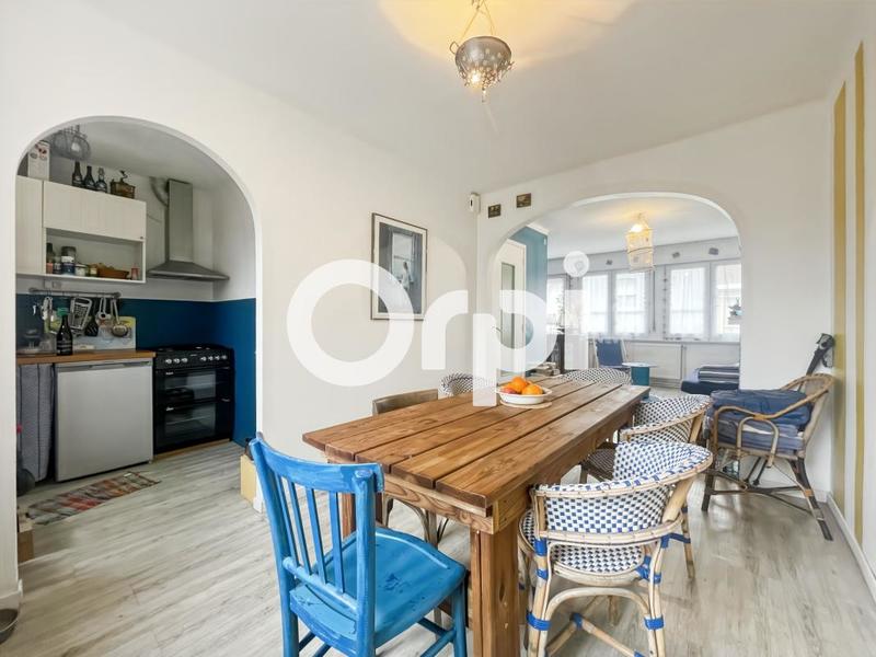 Maison - 88 m² - 5 pièces