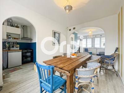 Maison - 88 m² - 5 pièces