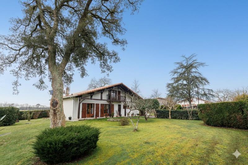 Maison - 135 m² - 5 pièces