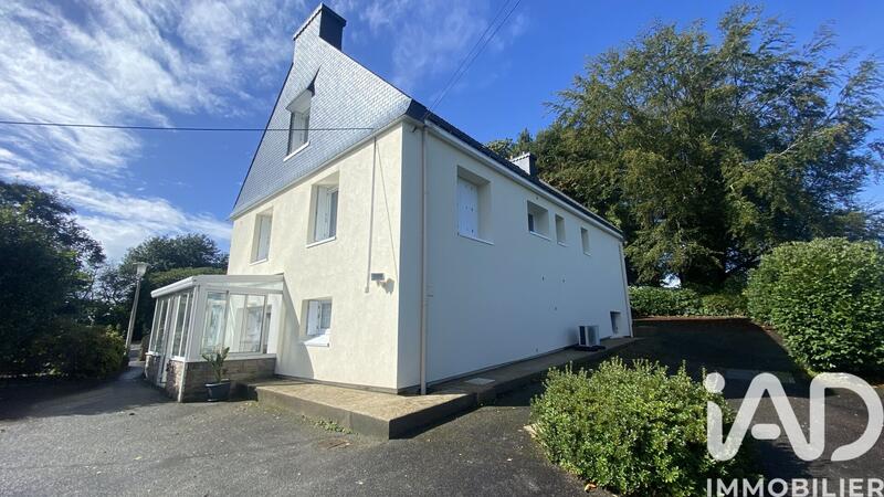 Maison - 173 m² - 9 pièces