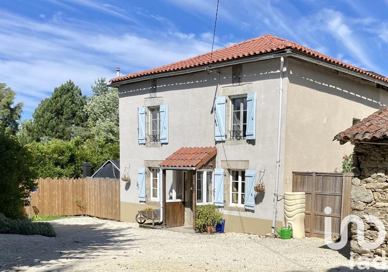 Maison de village - 250 m² - 11 pièces