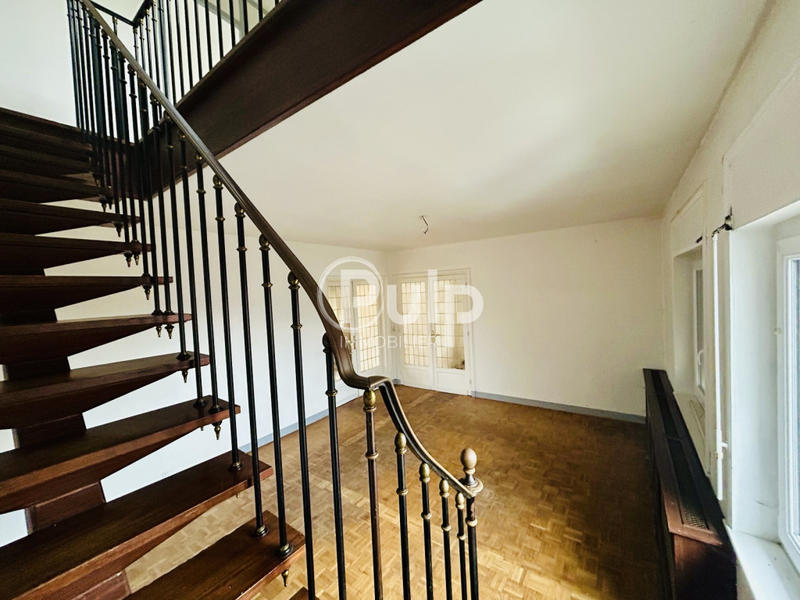 Maison - 163 m² - 6 pièces