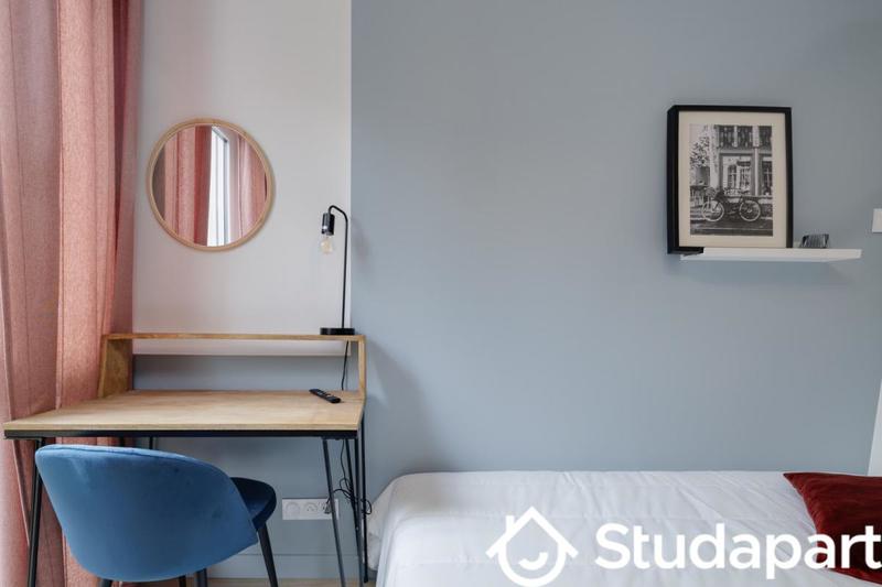 Chambre - 11 m² - 1 pièce