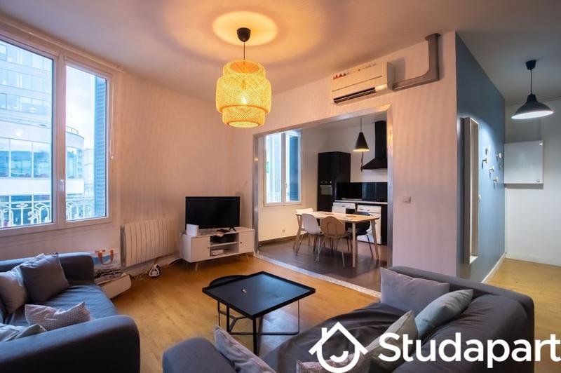 Chambre - 109 m² - 1 pièce