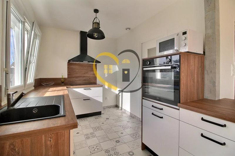 Maison - 108 m² - 5 pièces