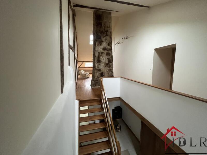 Maison ancienne - 254 m² - 7 pièces