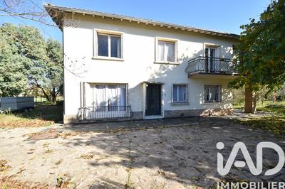 Maison - 195 m² - 10 pièces