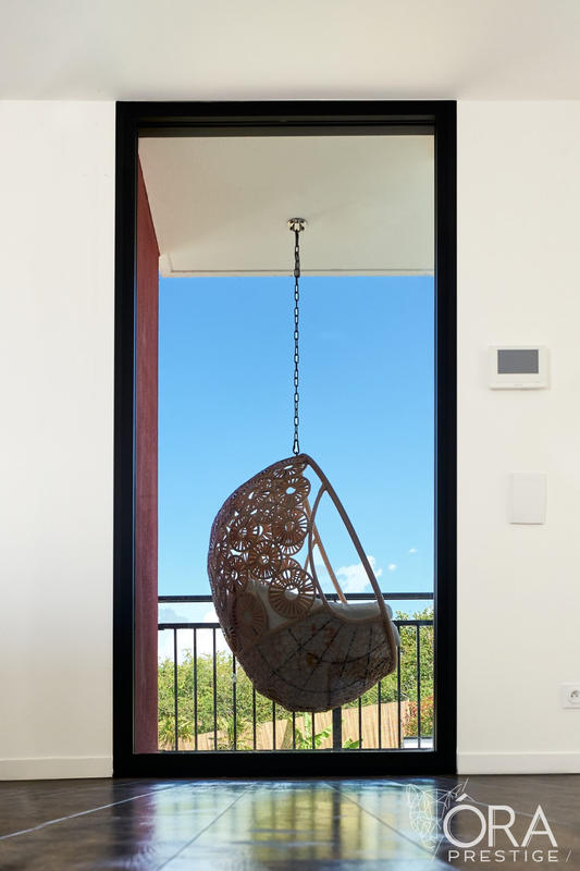 Maison contemporaine - 217 m² - 7 pièces