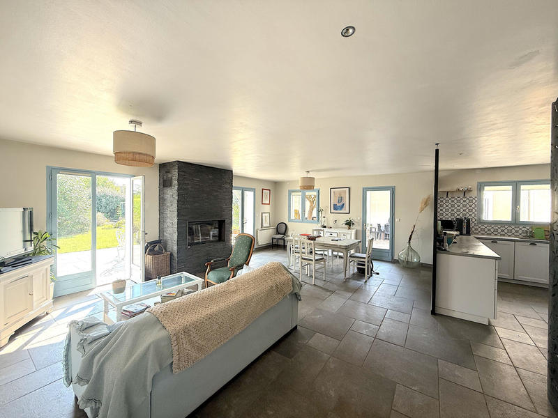 Maison - 190 m² - 6 pièces